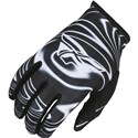 Black/White