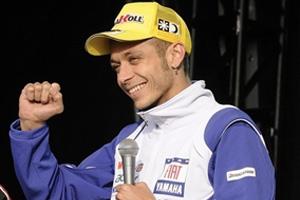 Valentino Rossi to undergo shoulder surgery