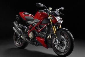 Spy shots reveal new Ducati sport bike