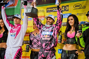 Stewart takes win number three of 2011 at packed Anaheim