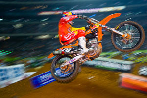 Ken Roczen suffered a clutch problem at the gate, but moved into the top ten within five laps - Photo: Hoppenworld.com
