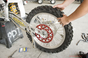 Step 6: Rear Wheel & Chain Installation