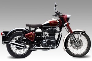 Motorcycle Maniac: 2012 Royal Enfield Bullet C5 Classic Chrome Is A Timeless Beauty