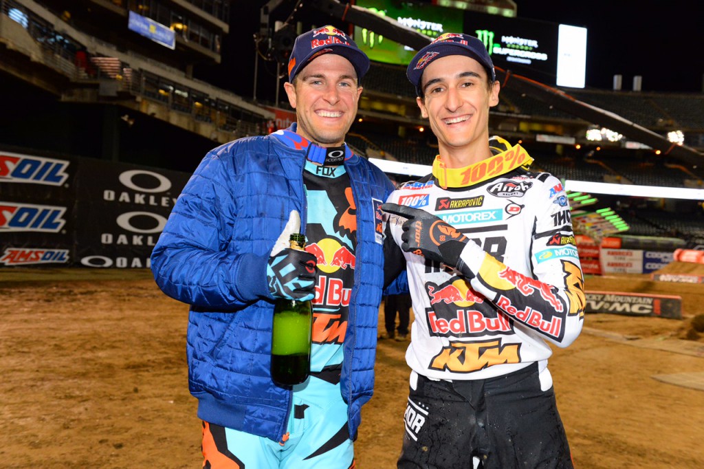 Dungey and Musquin Win at Oakland