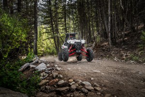 2018-rzr-rs1-white-lightning_SIX6284_02894