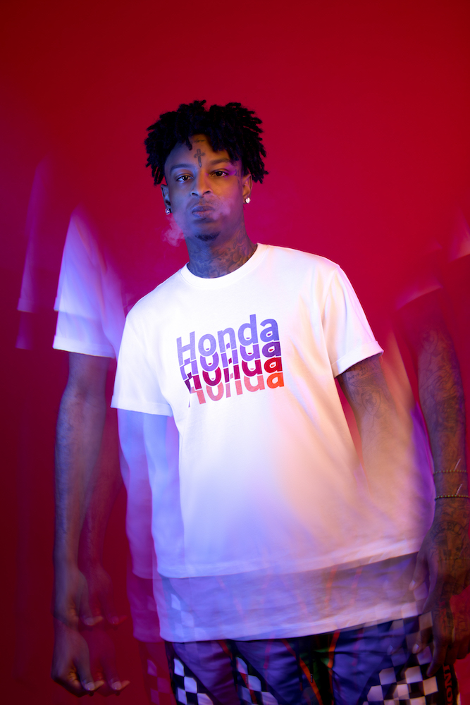 21 Savage with the throwback outfit - According 2 Hip-Hop