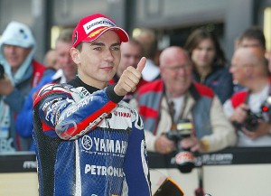 Jorge Lorenzo Re-Signs With Yamaha For Two More Years